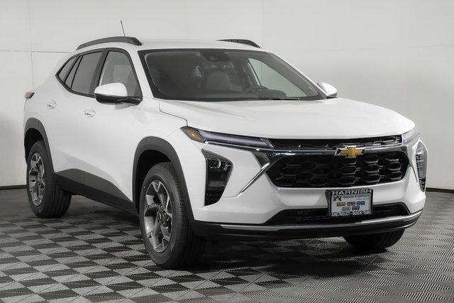 2025 Chevrolet Trax Vehicle Photo in PUYALLUP, WA 98371-4149