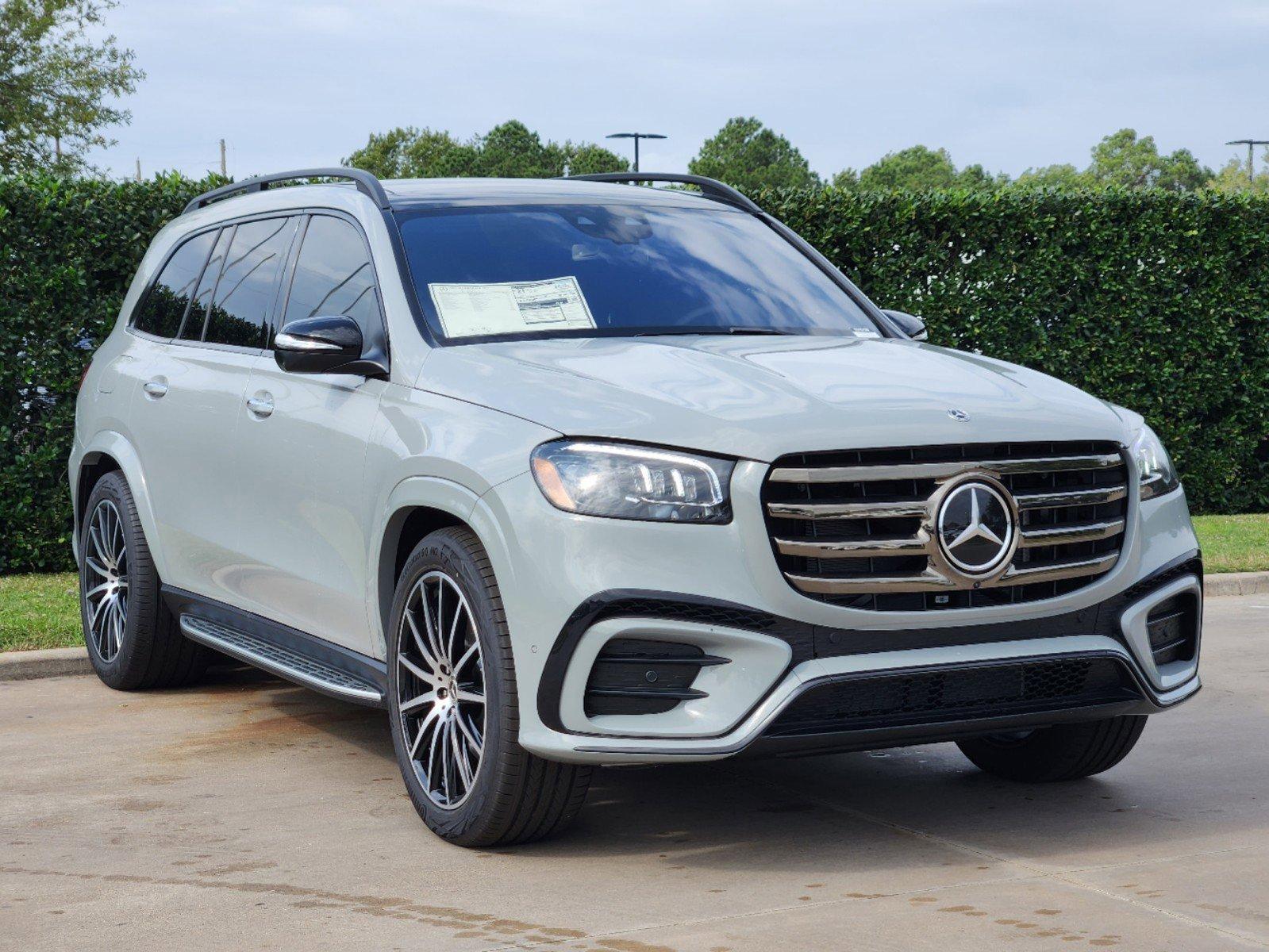 2025 Mercedes-Benz GLS Vehicle Photo in HOUSTON, TX 77079