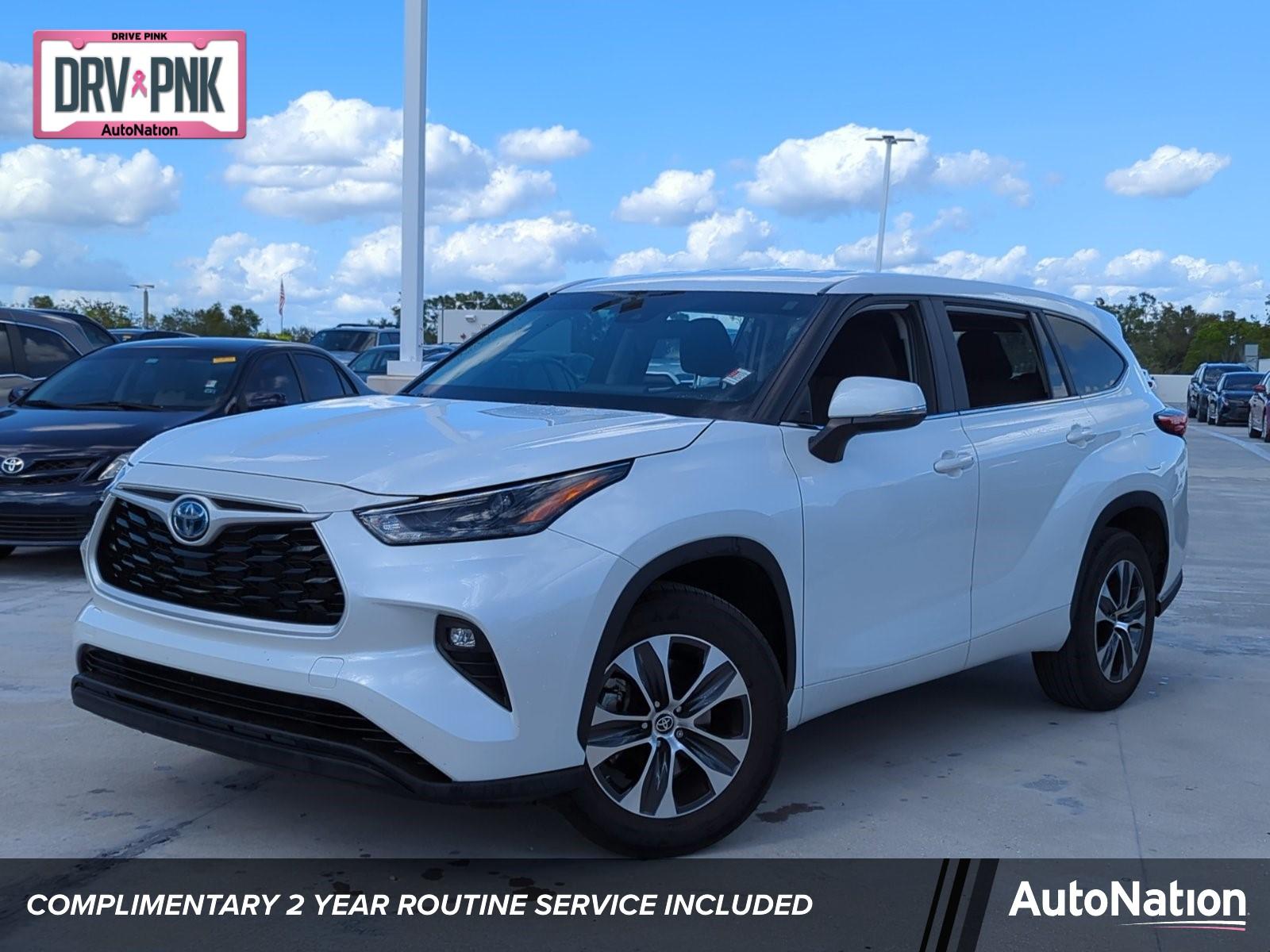 2023 Toyota Highlander Vehicle Photo in Ft. Myers, FL 33907