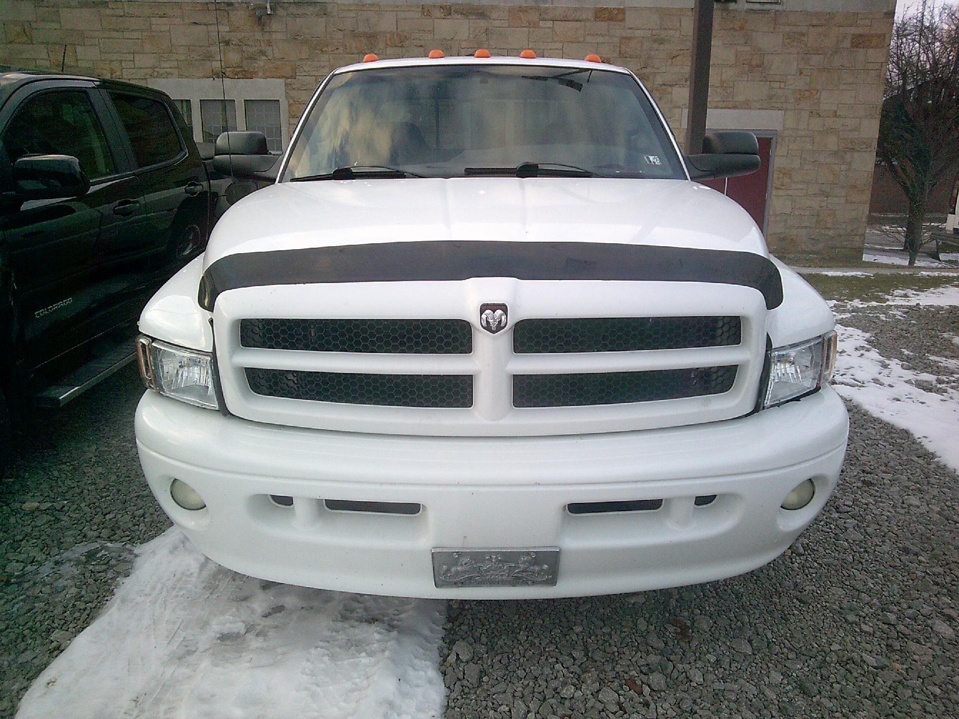 2001 Dodge Ram 3500 Vehicle Photo in KITTANNING, PA 16201-1536