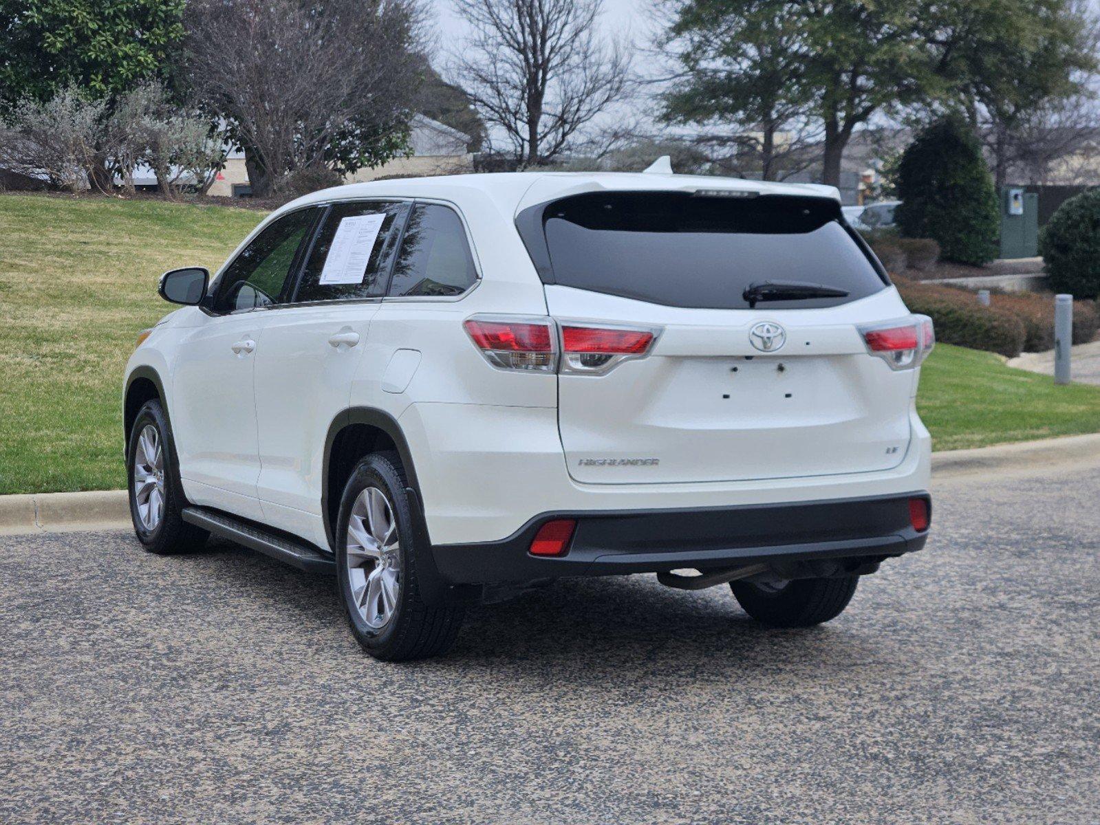 2015 Toyota Highlander Vehicle Photo in Fort Worth, TX 76132