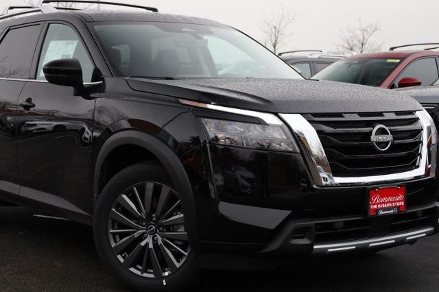 2025 Nissan Pathfinder Vehicle Photo in Ballwin, MO 63011
