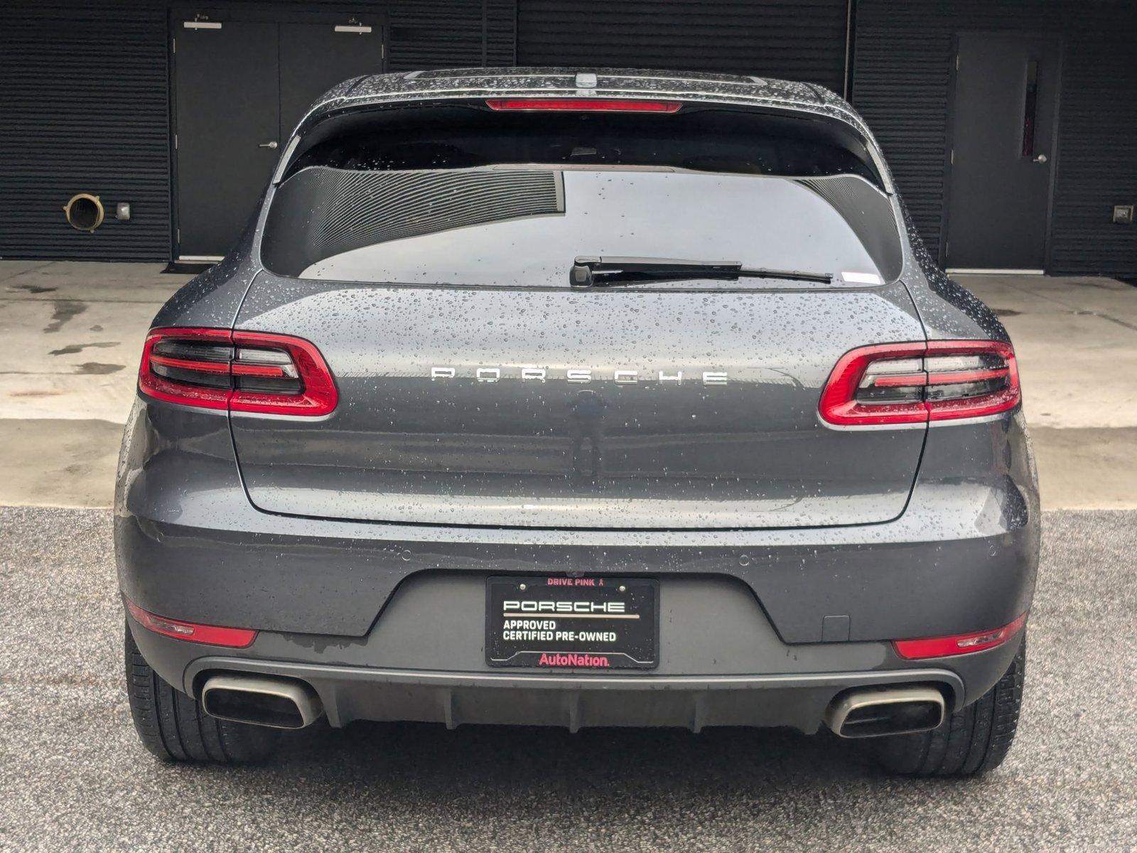 2017 Porsche Macan Vehicle Photo in Towson, MD 21204