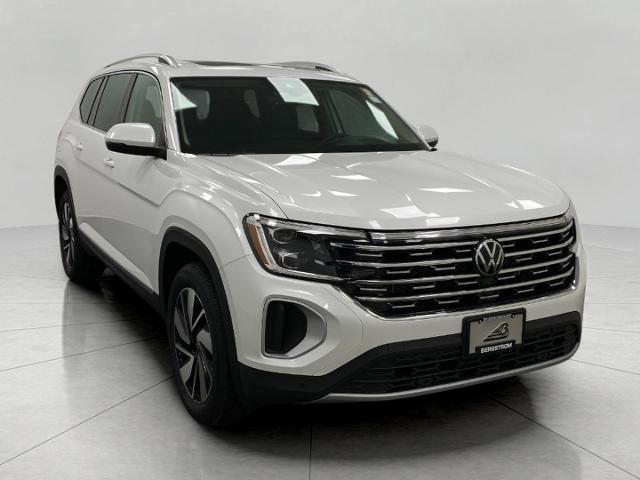 2025 Volkswagen Atlas SEL photo 2