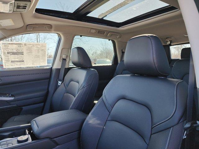 2025 Nissan Pathfinder Vehicle Photo in Ardmore, PA 19003
