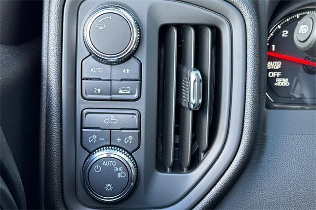 2025 GMC Sierra 1500 Vehicle Photo in ELK GROVE, CA 95757-8703