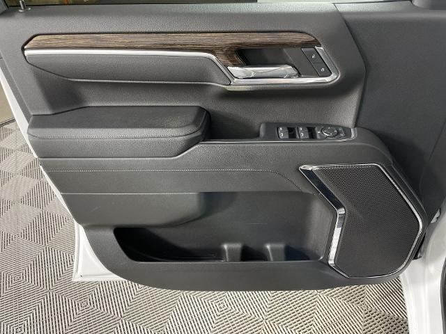 2023 GMC Sierra 1500 Vehicle Photo in GILBERT, AZ 85297-0402