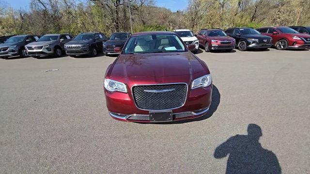 2017 Chrysler 300 Vehicle Photo in Pleasant Hills, PA 15236