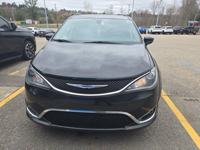 Used 2017 Chrysler Pacifica Touring-L with VIN 2C4RC1BG8HR683310 for sale in West Branch, MI
