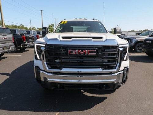 2025 GMC Sierra 3500 HD Chassis Cab Vehicle Photo in HOMOSASSA, FL 34448-1461