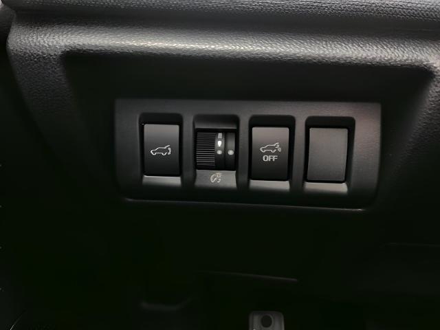 2025 Subaru Outback Vehicle Photo in Green Bay, WI 54304