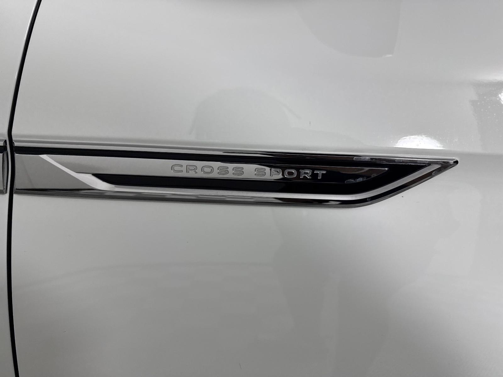 2024 Volkswagen Atlas Cross Sport Vehicle Photo in Georgetown, TX 78626