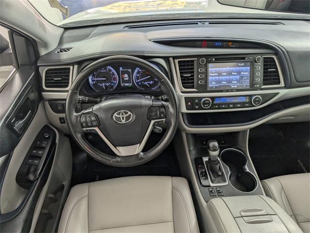 2019 Toyota Highlander Vehicle Photo in ENGLEWOOD, CO 80113-6708
