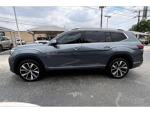 2024 Volkswagen Atlas Vehicle Photo in San Antonio, TX 78230