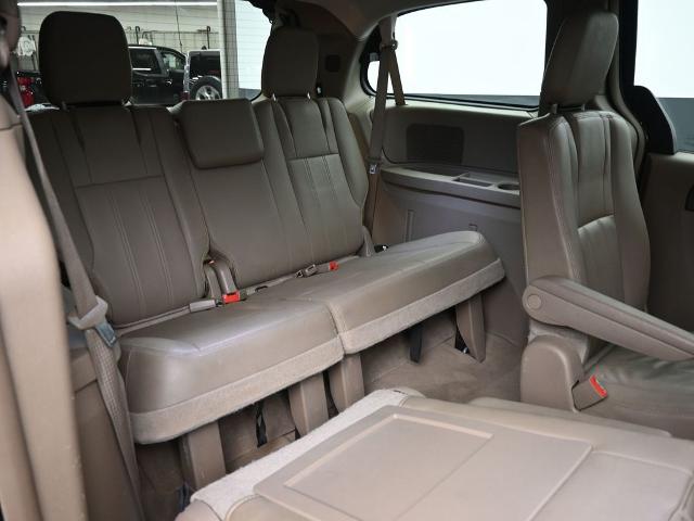 2016 Chrysler Town & Country Vehicle Photo in Cedar Rapids, IA 52402