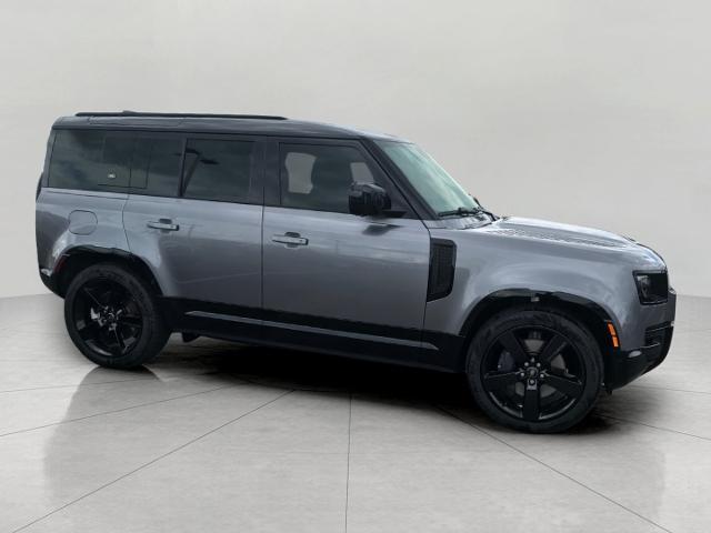 2024 Land Rover Defender Vehicle Photo in GREEN BAY, WI 54303-3330