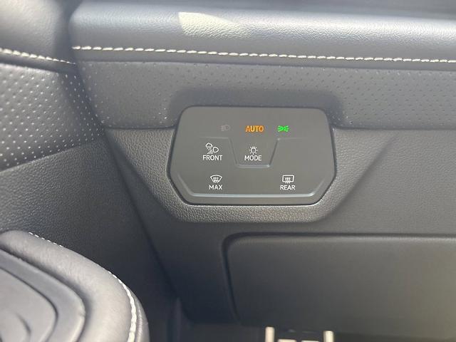 2024 Volkswagen Atlas Cross Sport Vehicle Photo in HARRISBURG, PA 17111-1033