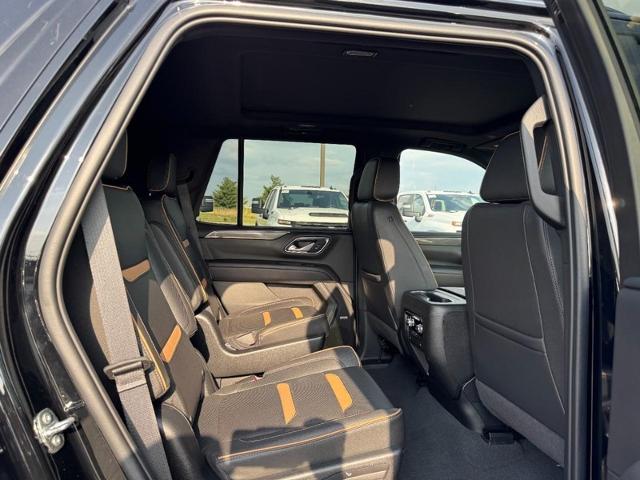 2023 GMC Yukon Vehicle Photo in COLUMBIA, MO 65203-3903