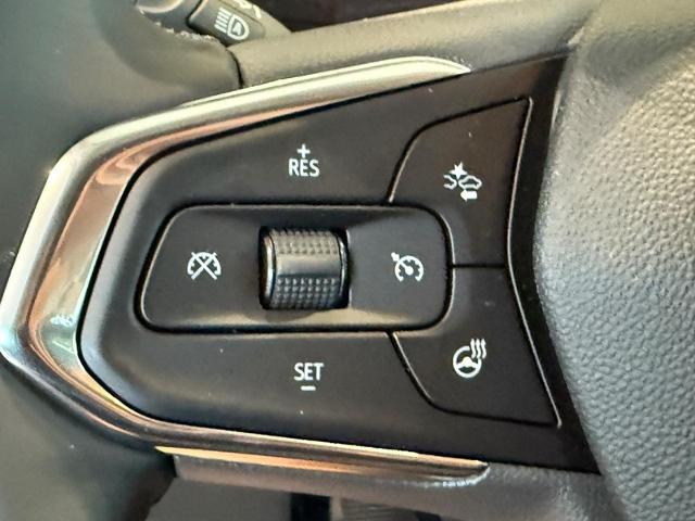 2025 Chevrolet Trax Vehicle Photo in COLUMBIA, MO 65203-3903