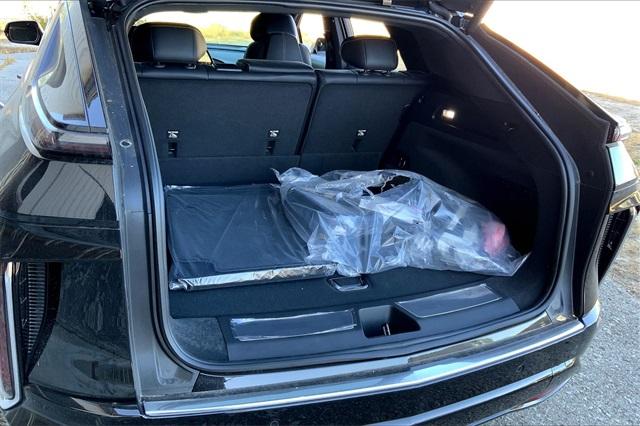 2024 Cadillac LYRIQ Vehicle Photo in KANSAS CITY, MO 64114-4545