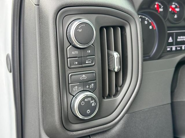 2025 GMC Sierra 1500 Vehicle Photo in COLUMBIA, MO 65203-3903
