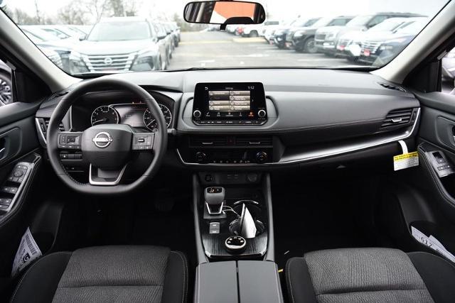 2025 Nissan Rogue Vehicle Photo in Ballwin, MO 63011