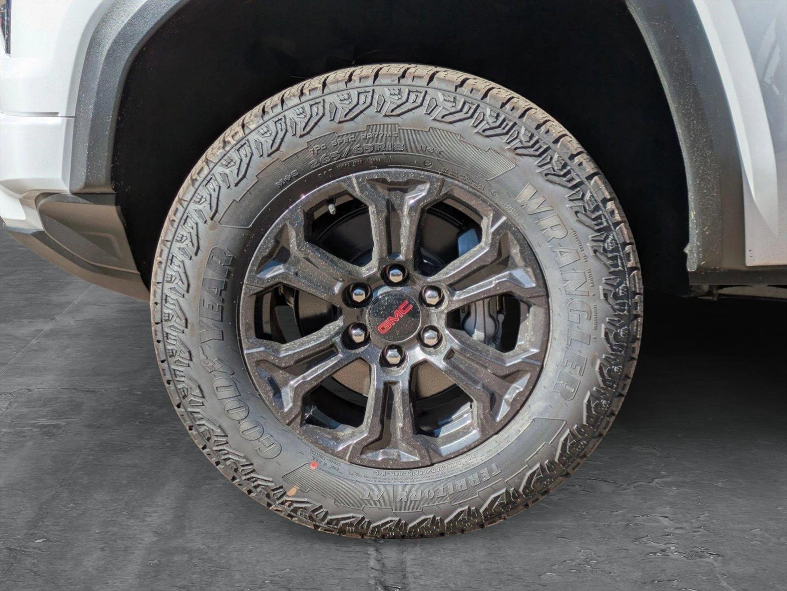 2024 GMC Canyon Vehicle Photo in GOLDEN, CO 80401-3850