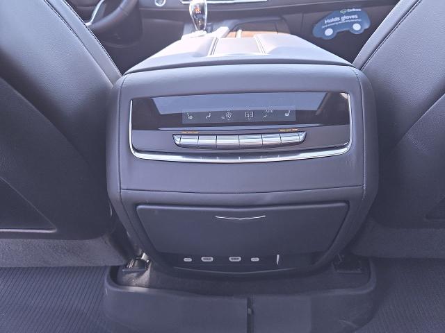 2024 Cadillac Escalade Vehicle Photo in NEDERLAND, TX 77627-8017