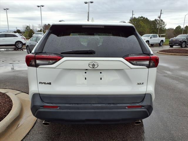 2019 Toyota RAV4 Vehicle Photo in HENDERSON, NC 27536-2966