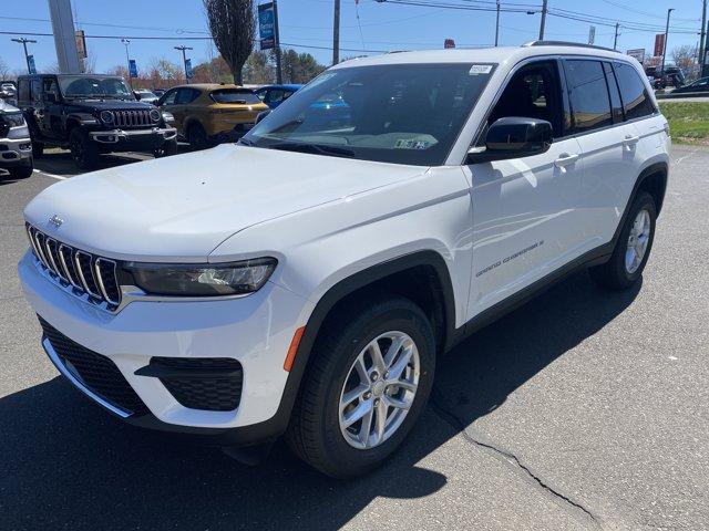 2025 Jeep Grand Cherokee Vehicle Photo in Doylsetown, PA 18901