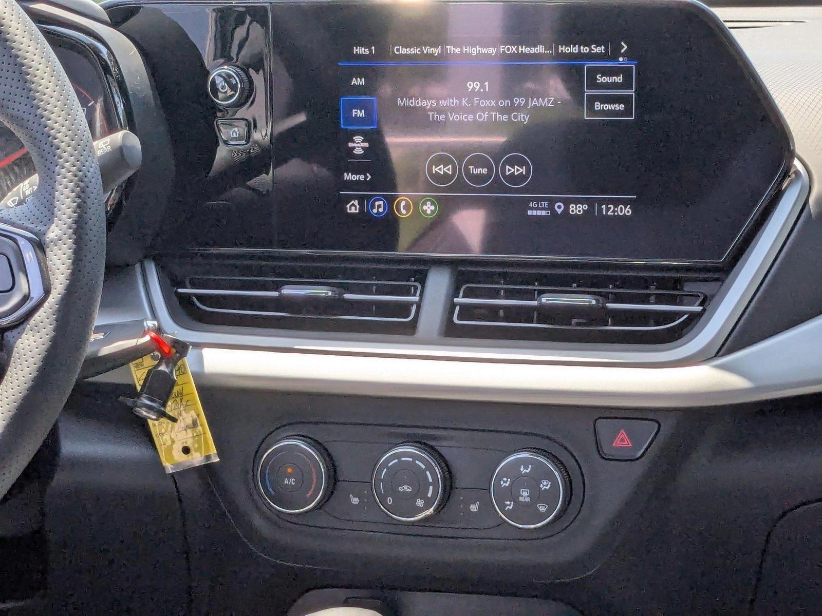 2025 Chevrolet Trax Vehicle Photo in PEMBROKE PINES, FL 33024-6534