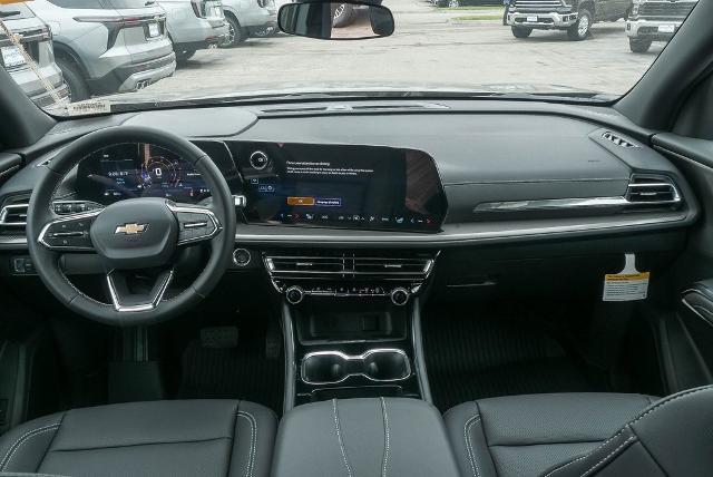 2025 Chevrolet Traverse Vehicle Photo in VENTURA, CA 93003-8585