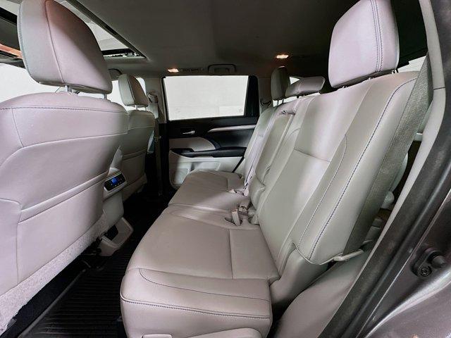 2016 Toyota Highlander Vehicle Photo in Flemington, NJ 08822