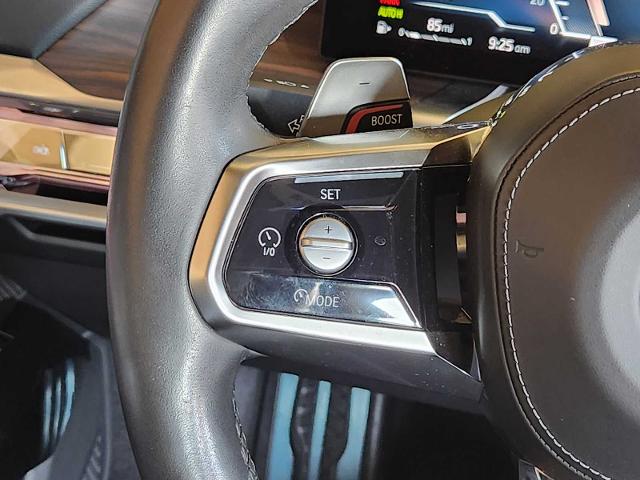 2023 BMW 760i xDrive Vehicle Photo in PLANO, TX 75024