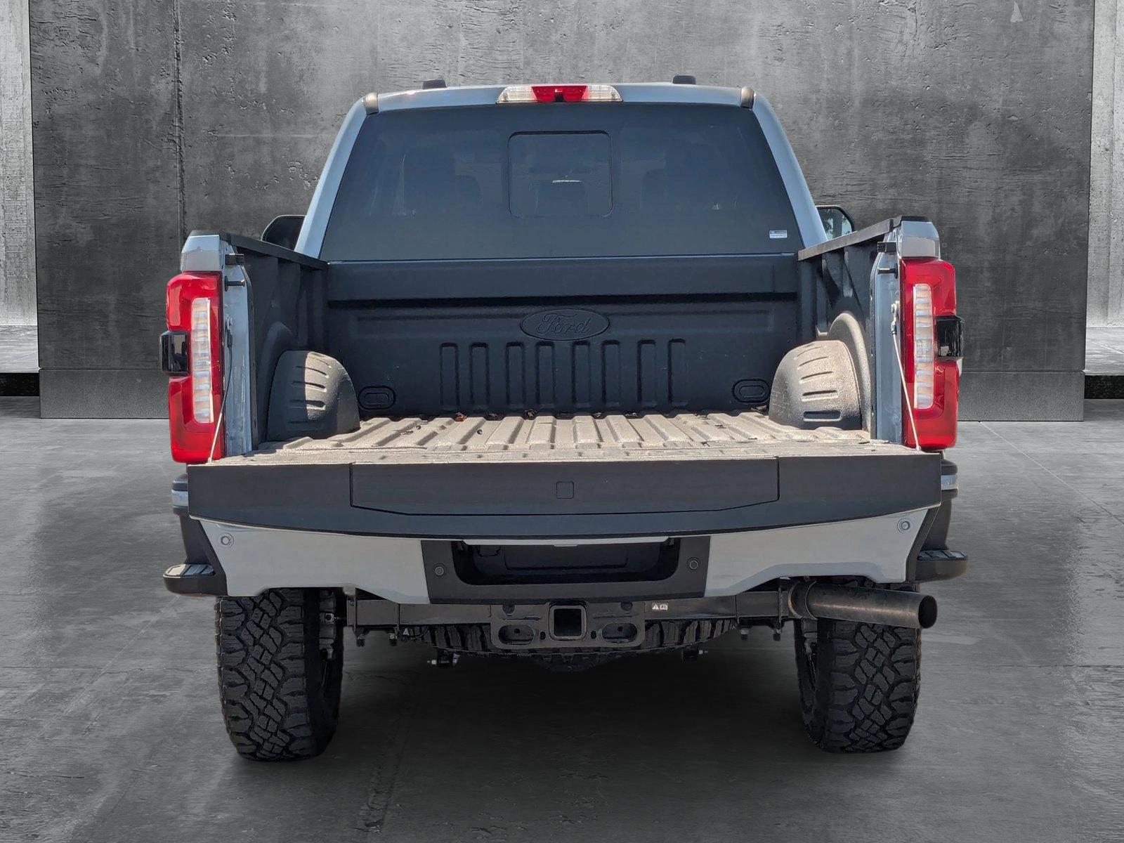 2024 Ford Super Duty F-250 SRW Vehicle Photo in St. Petersburg, FL 33713