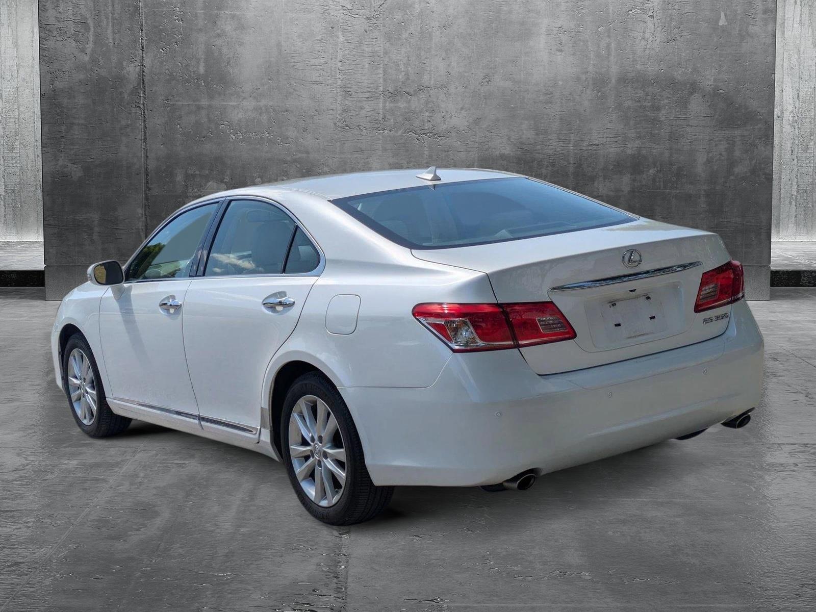 2011 Lexus ES 350 Vehicle Photo in GREENACRES, FL 33463-3207