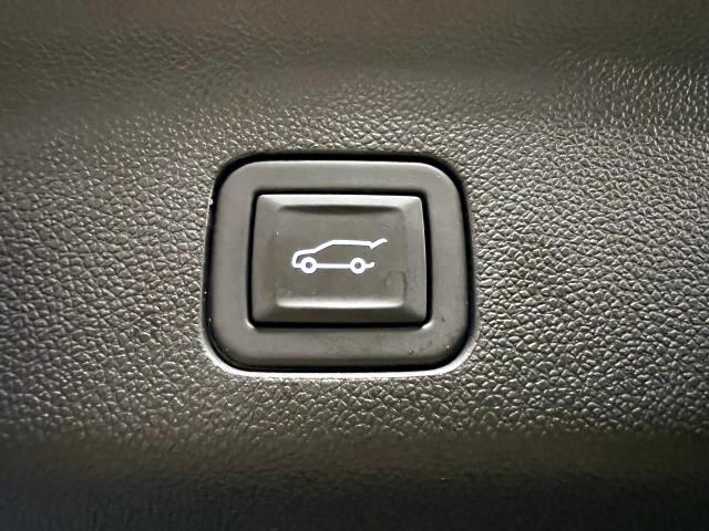 2024 GMC Yukon Vehicle Photo in Roslyn, NY 11576