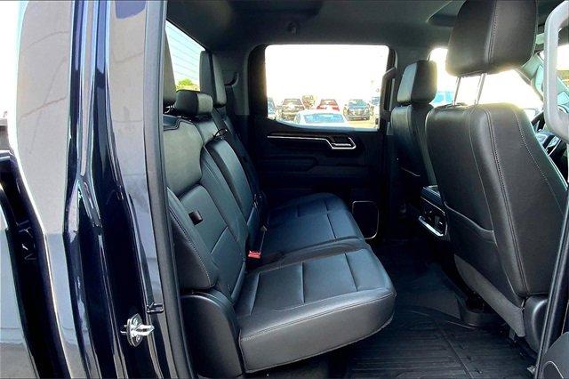 2023 GMC Sierra 1500 Vehicle Photo in TOPEKA, KS 66609-0000