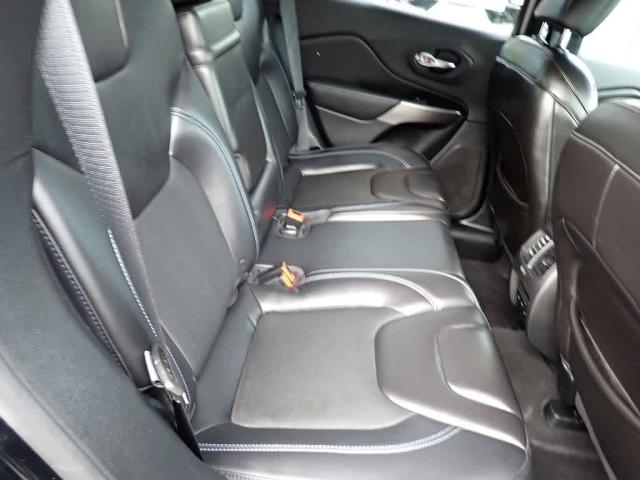 2019 Jeep Cherokee Vehicle Photo in ZELIENOPLE, PA 16063-2910