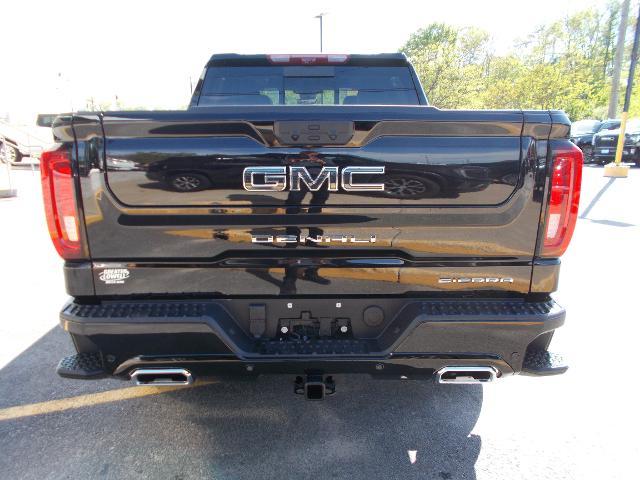 2025 GMC Sierra 1500 Vehicle Photo in LOWELL, MA 01852-4336
