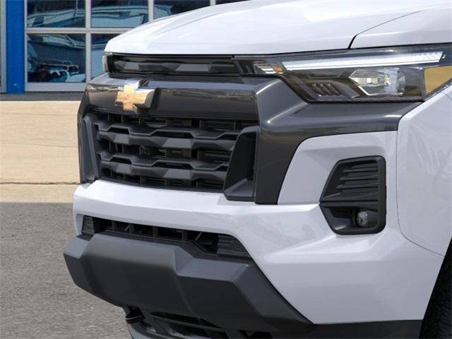 2025 Chevrolet Colorado Vehicle Photo in ENGLEWOOD, CO 80113-6708