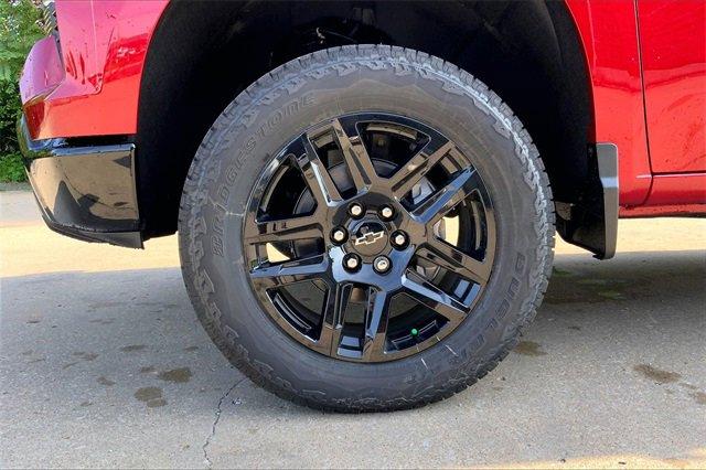 2025 Chevrolet Silverado 1500 Vehicle Photo in KANSAS CITY, MO 64114-4502