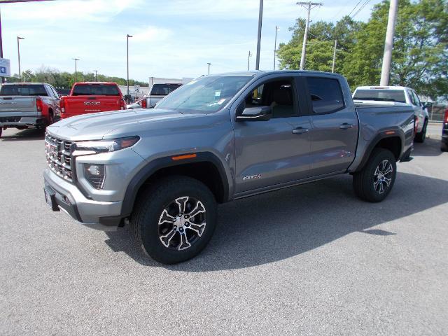2025 GMC Canyon Vehicle Photo in LOWELL, MA 01852-4336