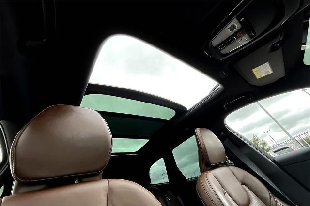 2022 Volvo XC60 Vehicle Photo in Grapevine, TX 76051
