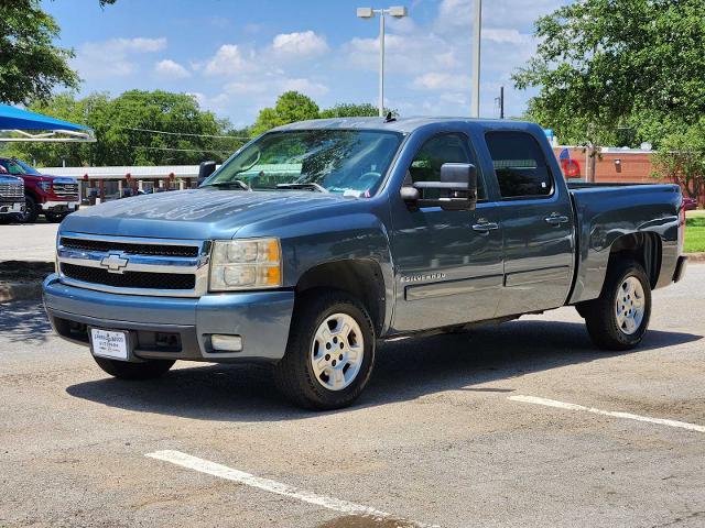 2007 Chevrolet Silverado 1500 Vehicle Photo in DENTON, TX 76210-9321