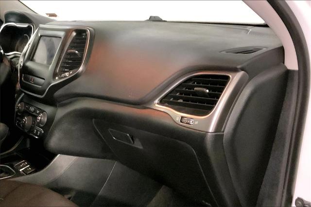 2019 Jeep Cherokee Vehicle Photo in Lees Summit, MO 64086