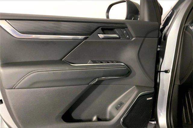 2025 GMC Acadia Vehicle Photo in KANSAS CITY, MO 64114-4502