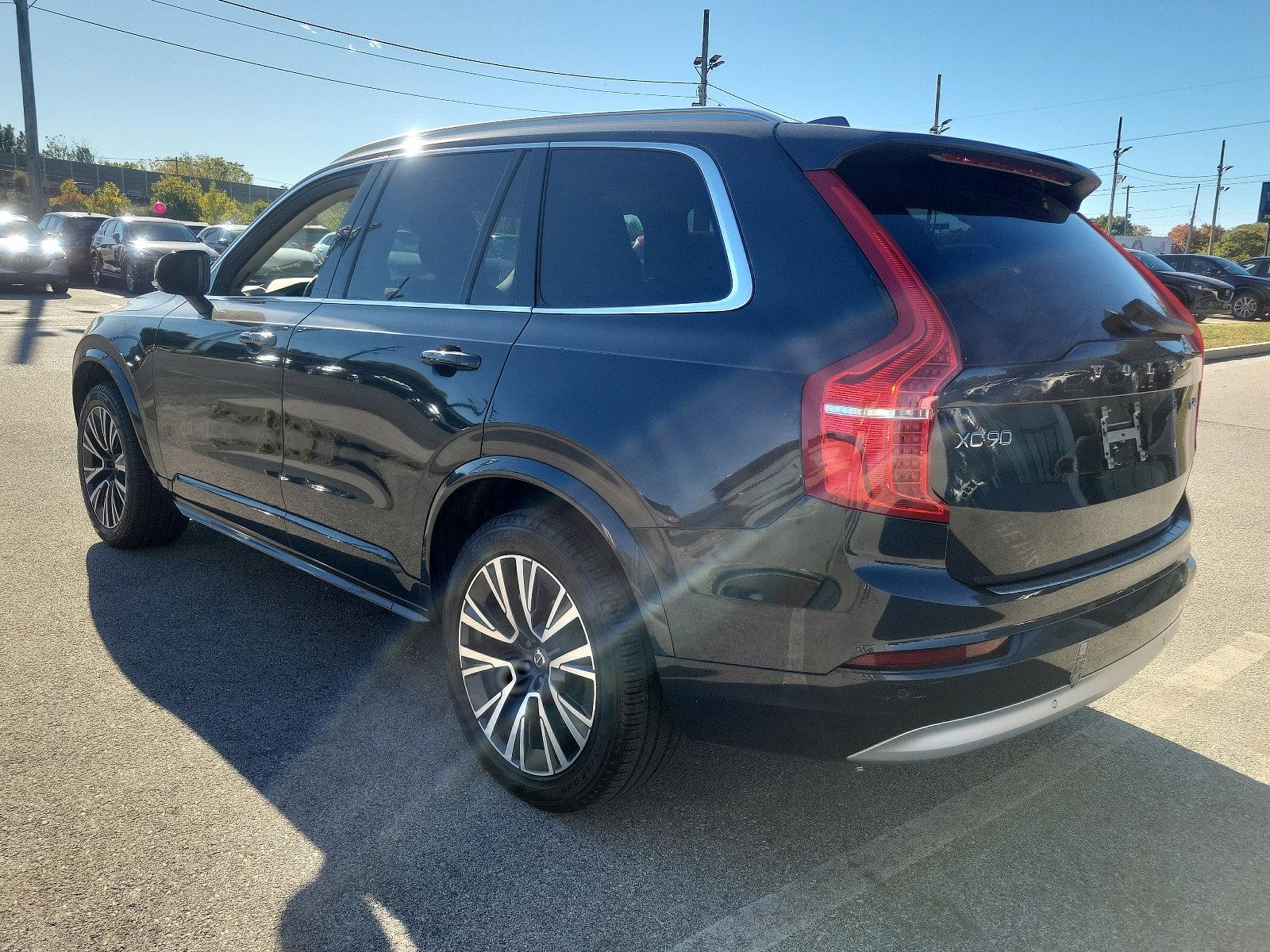 2022 Volvo XC90 Vehicle Photo in Trevose, PA 19053