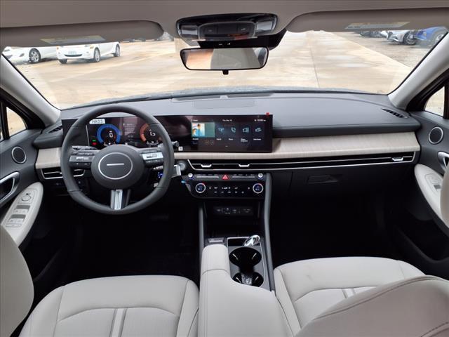 2025 Hyundai SONATA Hybrid Vehicle Photo in Peoria, IL 61615