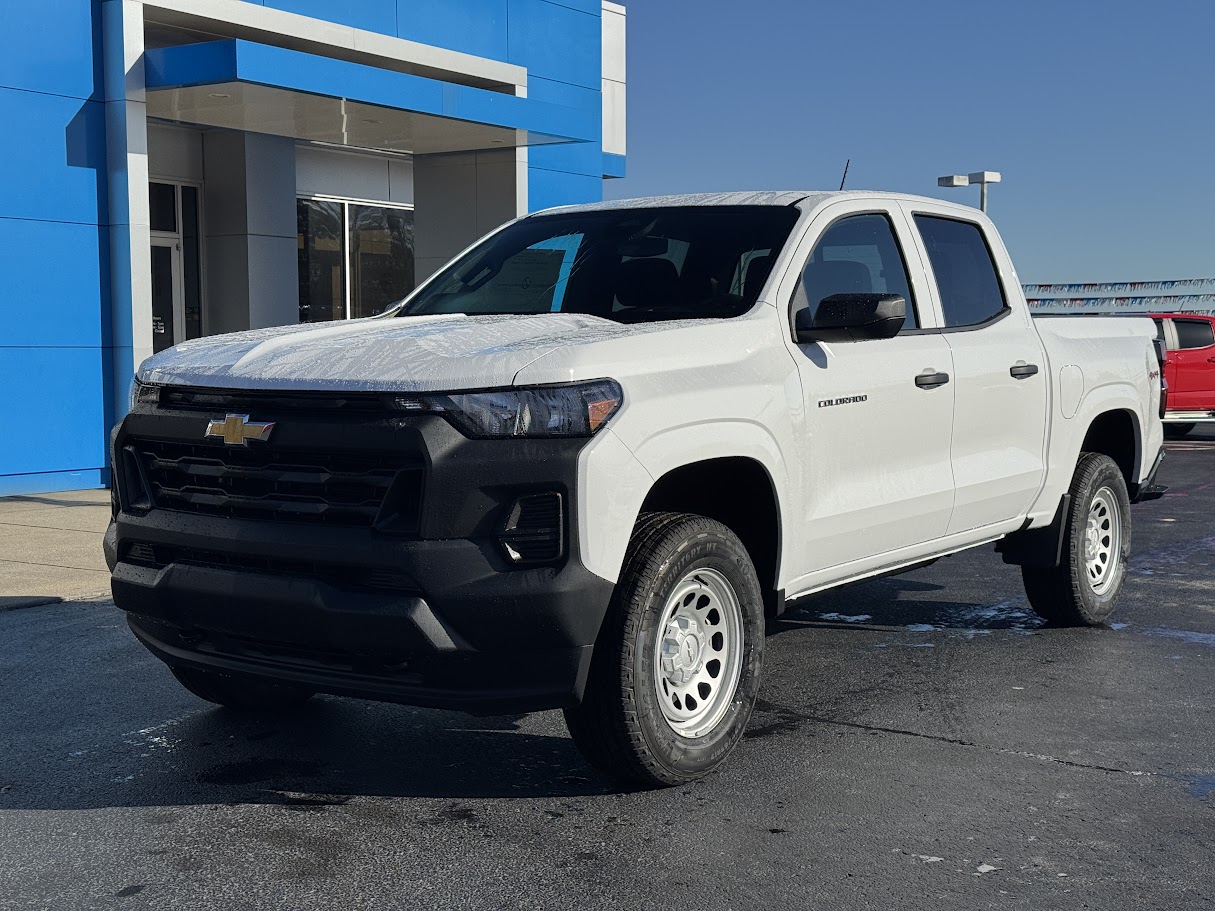 2025 Chevrolet Colorado Vehicle Photo in BOONVILLE, IN 47601-9633